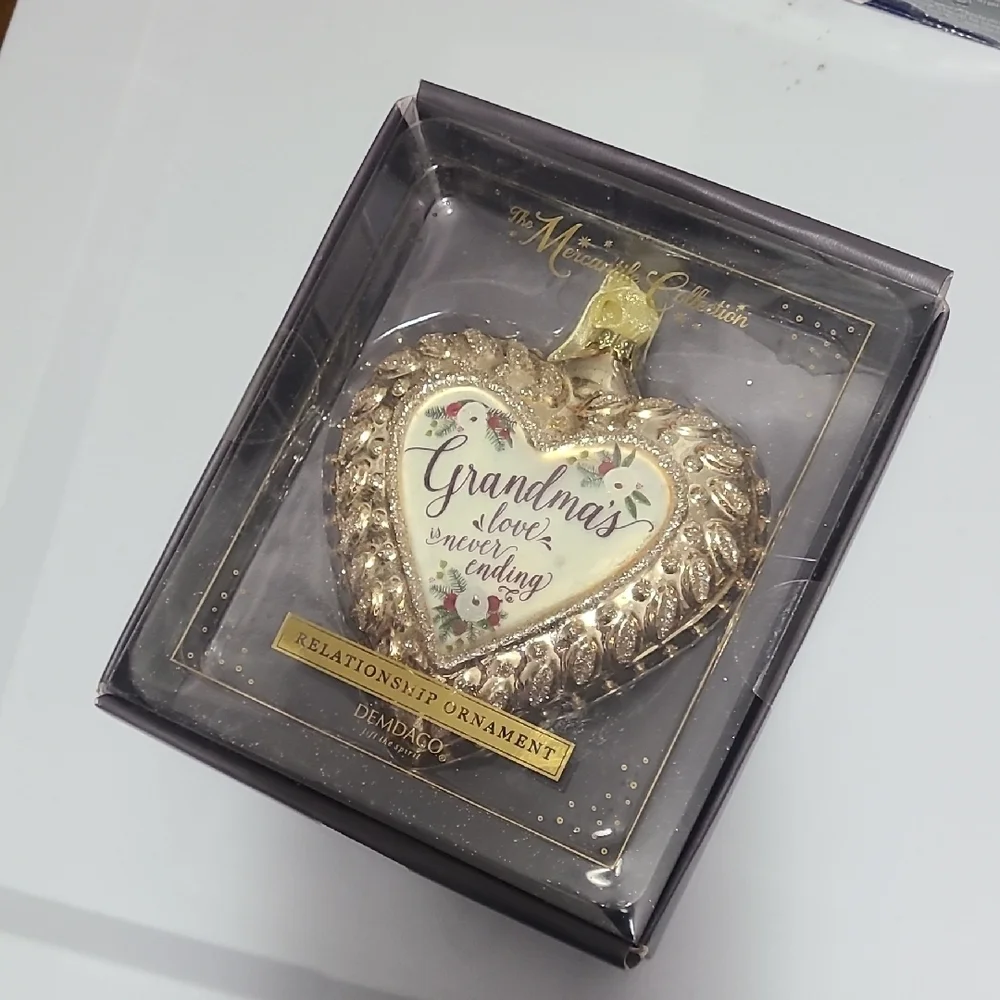 Demdaco gold heart